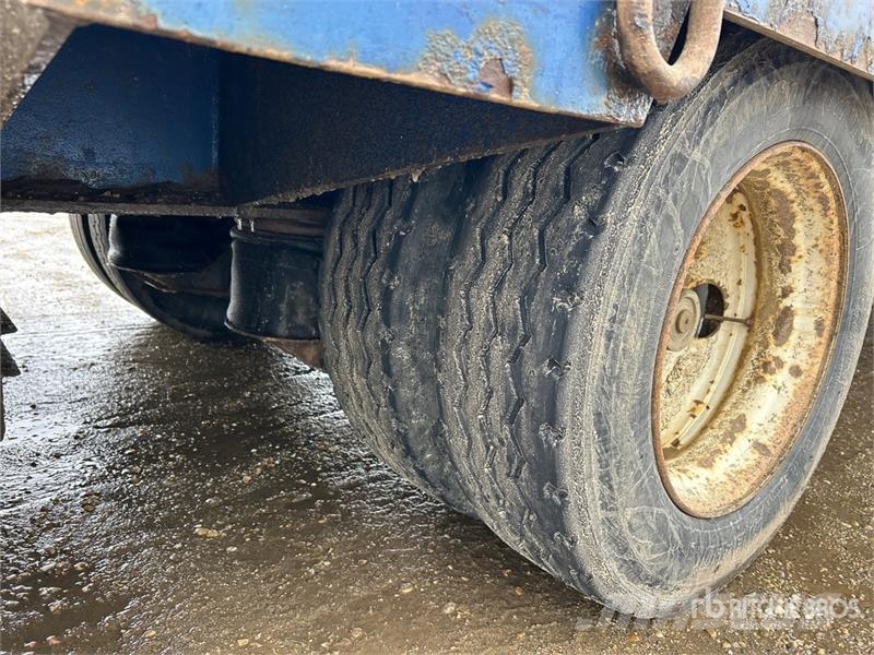 Arrow 40 t Tri/A 52 ft - 60 ft Extendable Trombone Step Low loaders