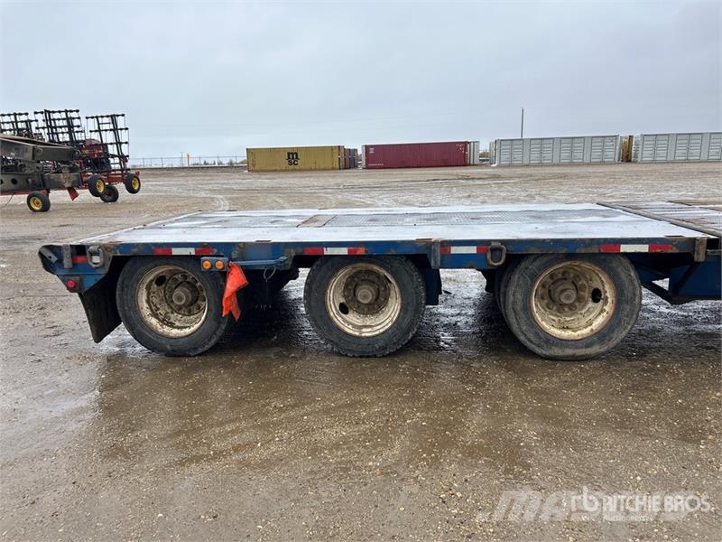 Arrow 40 t Tri/A 52 ft - 60 ft Extendable Trombone Step Low loaders