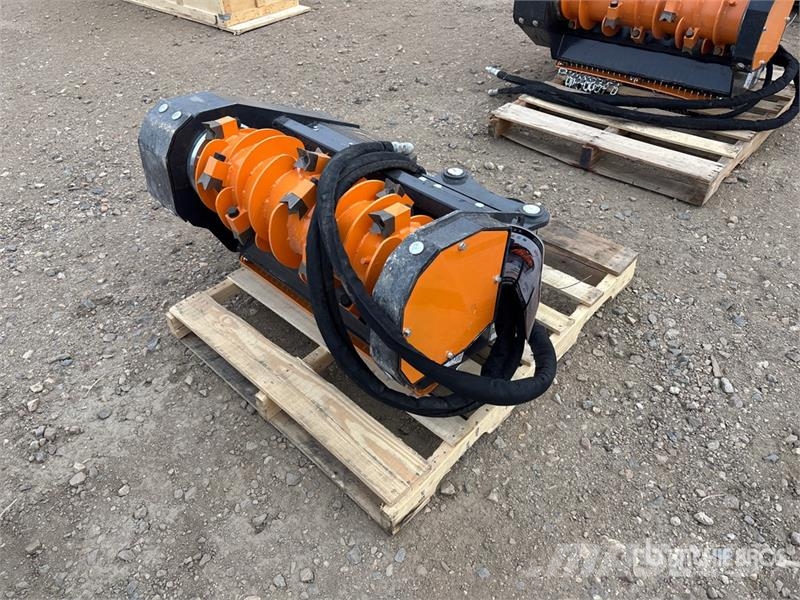 Arteer EDM-3214W 32 in Excavator Drum Mulcher - Fits 3 - Otros componentes