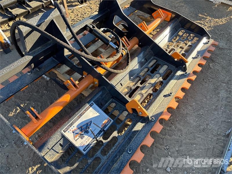 Arteer HLP-78W 78 in Hydraulic Skid Steer Landplane (Unus 필드 드래그