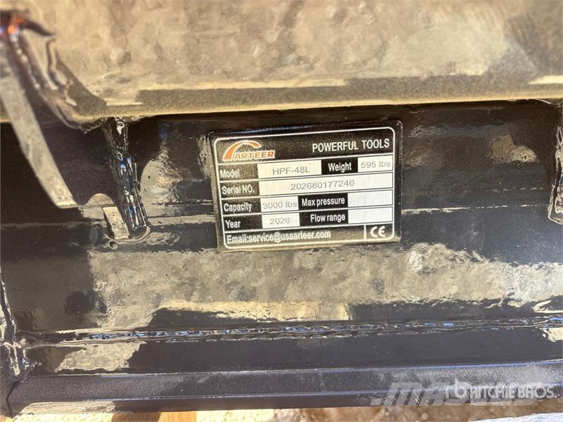 Arteer HPF-48L 48 in Hydraulic Skid Steer Forks (Unused) Pallgafflar