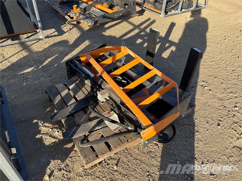 Arteer HPF-48L 48 in Hydraulic Skid Steer Forks (Unused) 叉