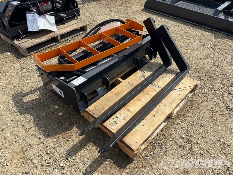 Arteer HPF-48L 48 in Hydraulic Skid Steer Forks (Unused) Widły