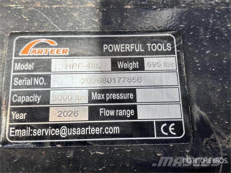 Arteer HPF-48L 48 in Hydraulic Skid Steer Forks (Unused) 叉