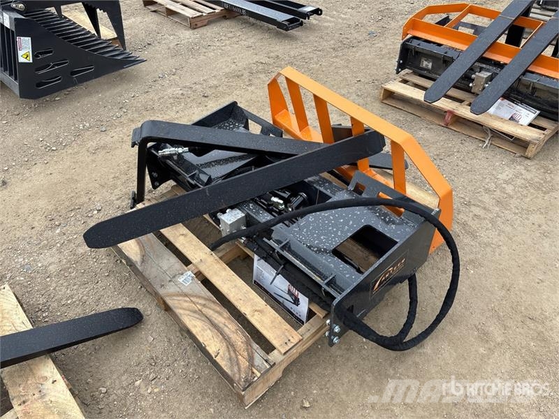 Arteer HPF-48L 48 in Hydraulic Skid Steer Forks (Unused) شوكات