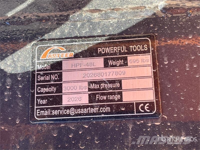 Arteer HPF-48L 48 in Skid Steer Forks (Unused) Vilice