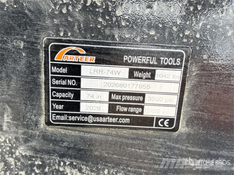 Arteer LRR-74W 74 in Skid Steer Landscape Rake (Unused) Pöyhimet ja haravat