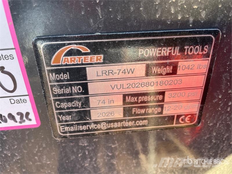 Arteer LRR-74W 74 in Skid Steer Landscape Rake (Unused) Rastrilladoras y rastrilladoras giratorias