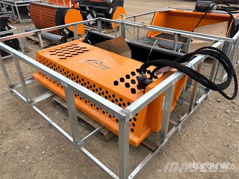 Arteer LRR-74W 74 in Skid Steer Landscape Rake (Unused) Pöyhimet ja haravat