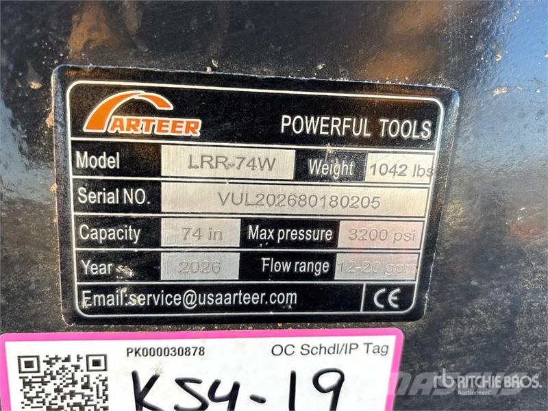 Arteer LRR-74W 74 in Skid Steer Landscape Rake (Unused) Rastrilladoras y rastrilladoras giratorias