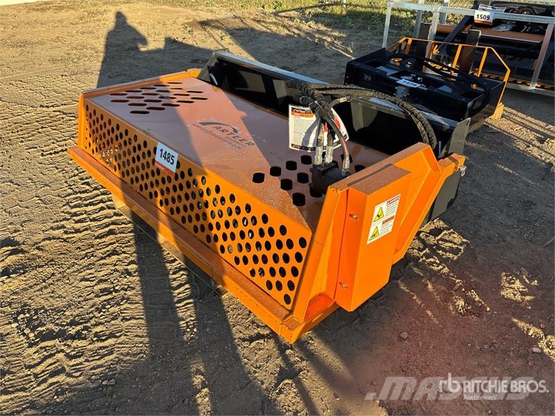 Arteer LRR-74W 74 in Skid Steer Landscape Rake (Unused) Rastrilladoras y rastrilladoras giratorias