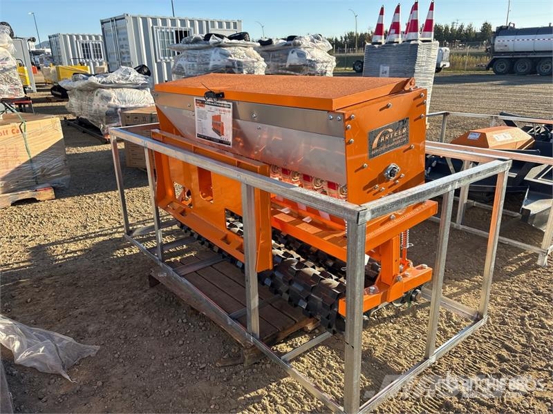 Arteer NSD-72W 72 in 3-Point & Skid Steer Seeder (Unused) 鑽頭