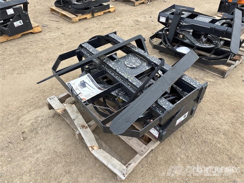 Arteer RPT-42L 42 in Rotating Hydraulic Skid Steer Forks Forquilhas