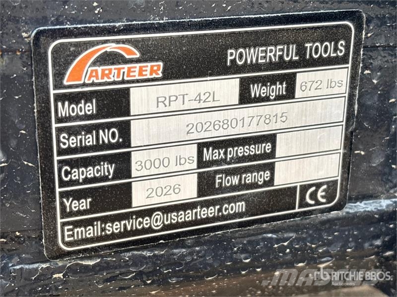 Arteer RPT-42L 42 in Rotating Hydraulic Skid Steer Forks  Forquilhas