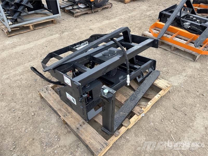 Arteer RPT-42L 42 in Rotating Hydraulic Skid Steer Forks  Forquilhas