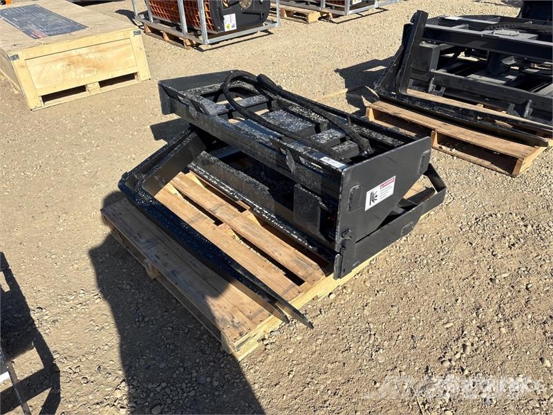 Arteer RPT-42L 60 in Rotating Hydraulic Skid Steer Forks Vidlica