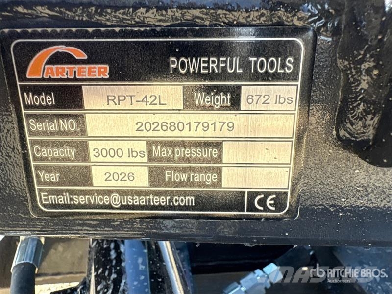 Arteer RPT-42L 60 in Rotating Hydraulic Skid Steer Forks Vidlica