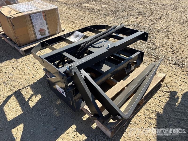 Arteer RPT-42L 60 in Rotating Hydraulic Skid Steer Forks Паллетные вилы для фронтальных погрузчиков