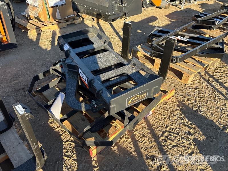 Arteer RPT-42L 60 in Rotating Hydraulic Skid Steer Forks  フォーク