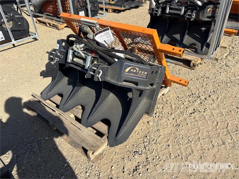 Arteer SS-15000G 15000 lb Skid Steer Logging Winch (Unuse Ďalšie komponenty