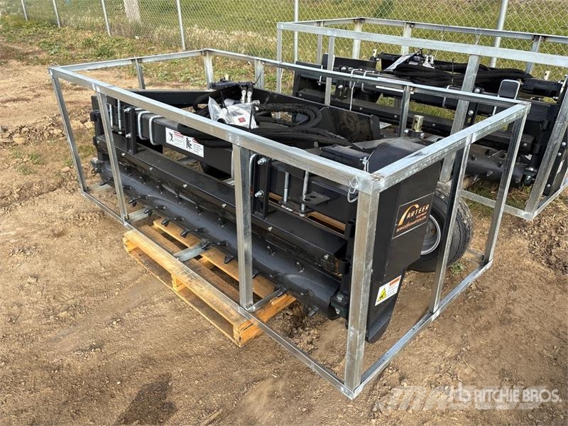 Arteer SSPR-72W 72 in Skid Steer Power Rake (Unused) Rastrilladoras y rastrilladoras giratorias
