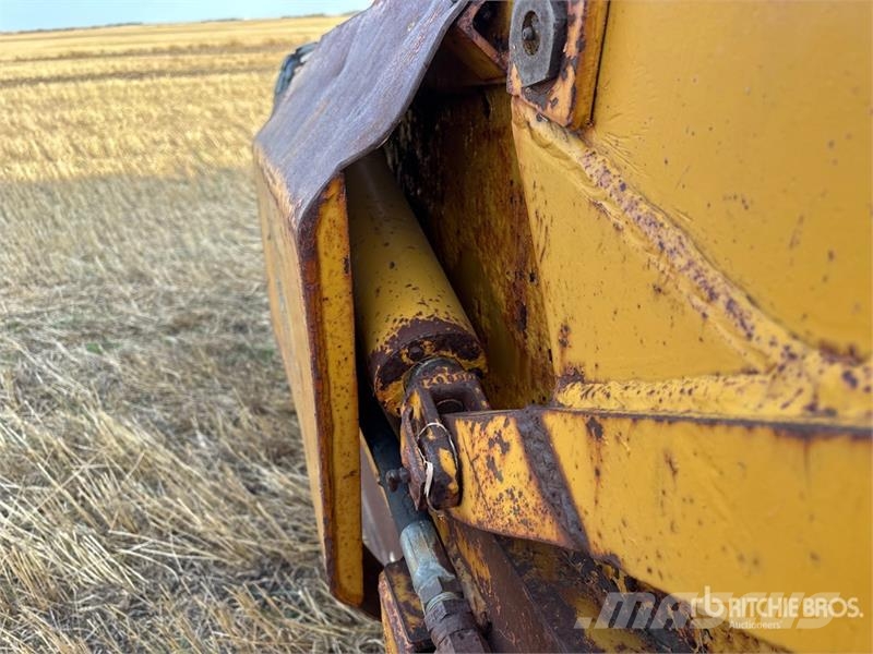 Ashland I-110 4 Tire Hydraulic Pull Scraper Schaber