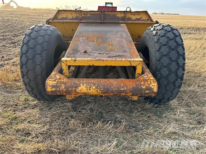 Ashland I-110 4 Tire Hydraulic Pull Scraper Schaber