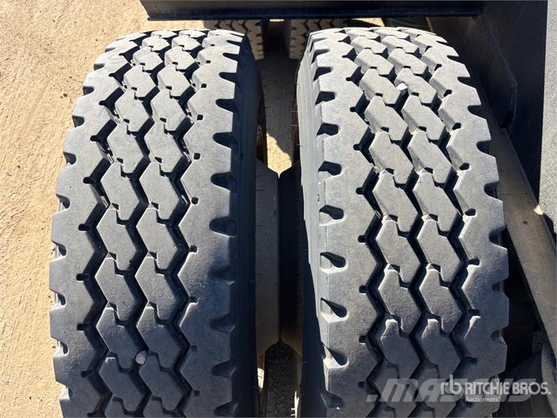 Aspen 50 ft Folding Neck Trailer Niski utovarivači