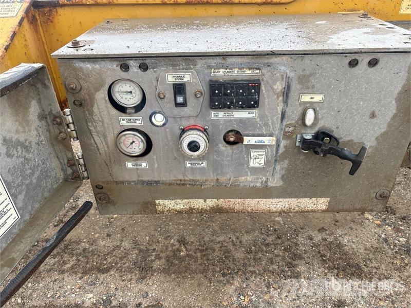 Aspen E Series 70 ton Tri/A Removable Gooseneck Lowboy T Nizki nakladalci