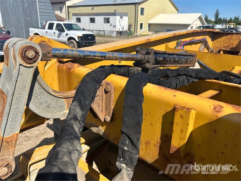 Aspen E Series 70 ton Tri/A Removable Gooseneck Lowboy T Maskinhenger