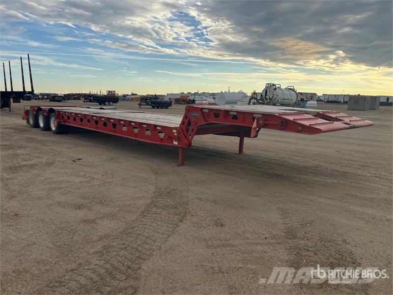Aspen FG40-3 40 ton 53 ft Tri/A Folding Neck Trailer 平板拖车