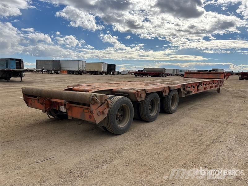 Aspen FG40-3 50 ft Tri/A Folding Neck Trailer Низькорамні причепи