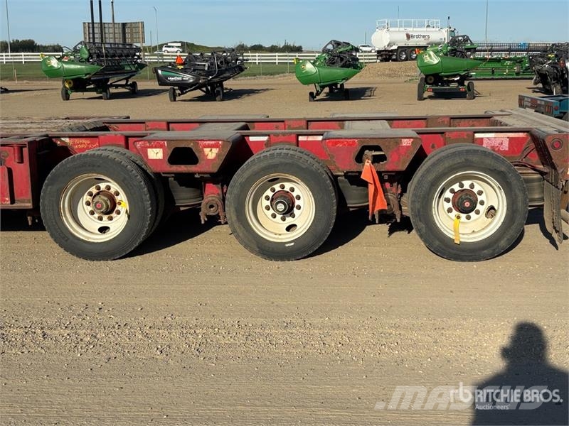 Aspen LB60 64 ft 24-Wheel Folding Neck Trailer 平板拖车