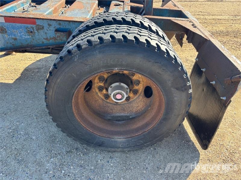 Aspen S/A Booster Axle Citas piekabes
