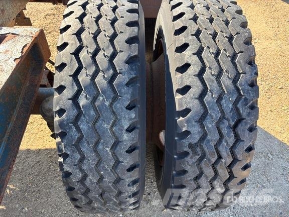 Aspen S/A Booster Axle Citas piekabes