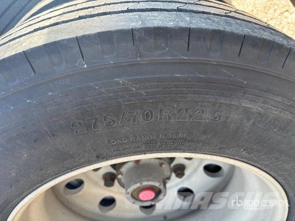 Aspen TD25 T/A Booster Axle その他トレーラー