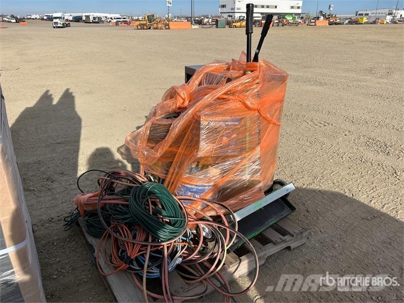  Assorted Construction Tools and Supplies مكونات أخرى