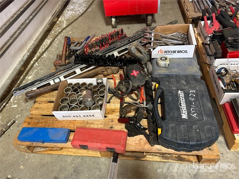 Assorted Wrenches, Sockets & Hand Tools 其他組件