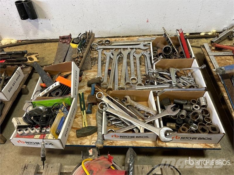 Assorted Wrenches, Sockets & Hand Tools Drugi deli