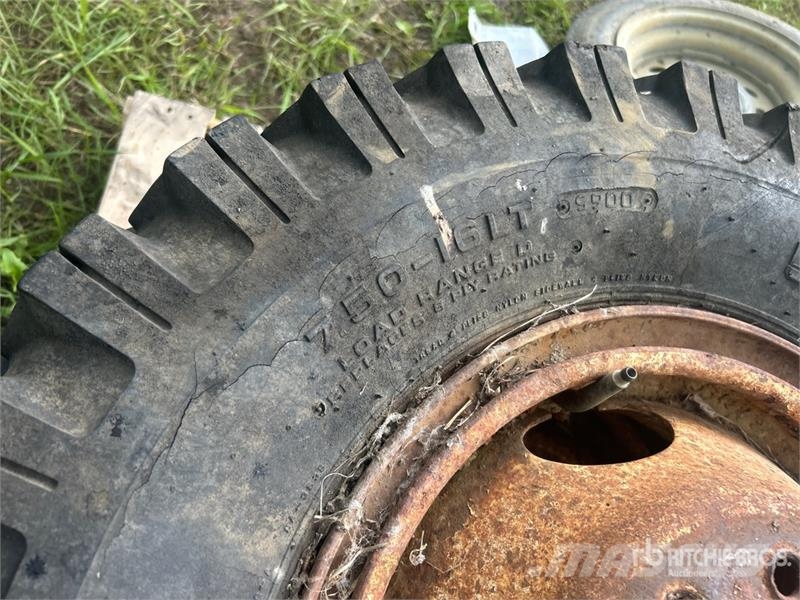 Astro 7.50-16 Tires Opony, koła i felgi