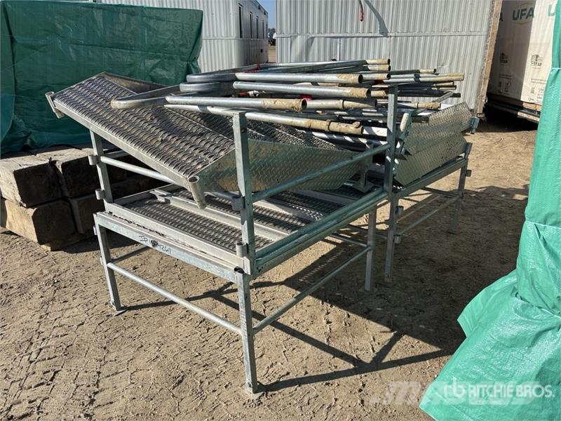 Atco 4 Unit 120 ft x 30 ft 13 Person Mobile Camp Bauwagen