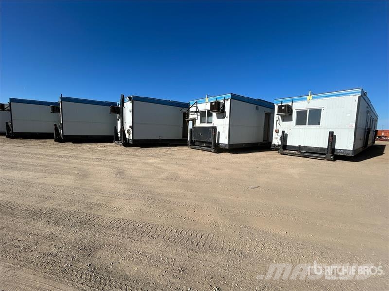 Atco 5 Unit 12 ft x 54 ft 20 Person Skid-Mounted Mobile Építőipari barakkok