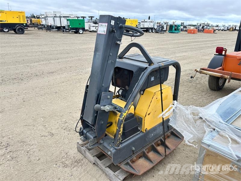 Atlas Copco Supra Vibratory Plate Compactor دكاكات أفقية