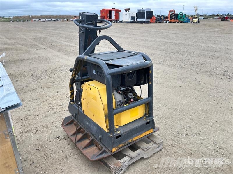 Atlas Copco Supra Vibratory Plate Compactor دكاكات أفقية