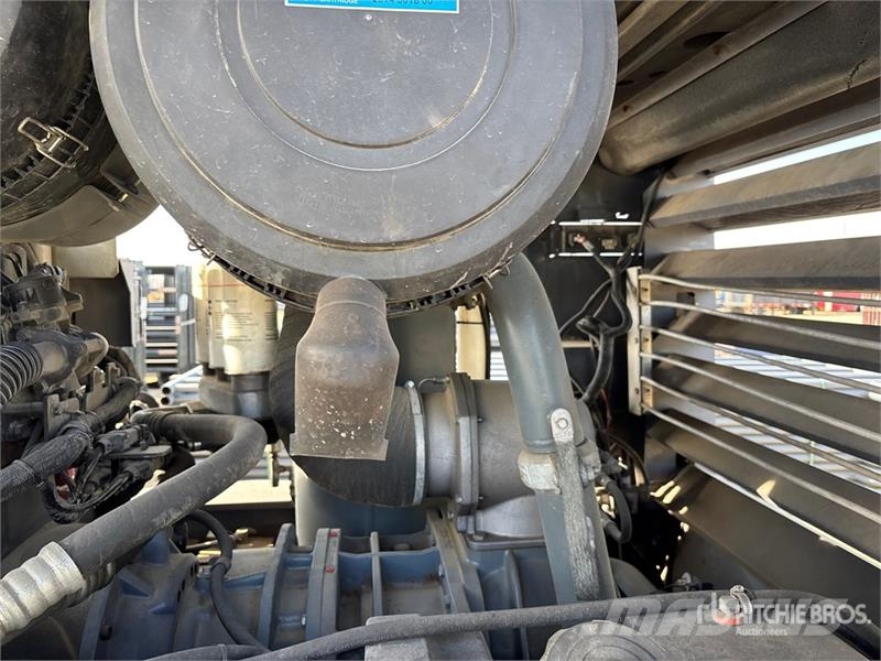 Atlas Copco XAS 900 JD8 T4F 900 CFM Air Compressor Kompressoren