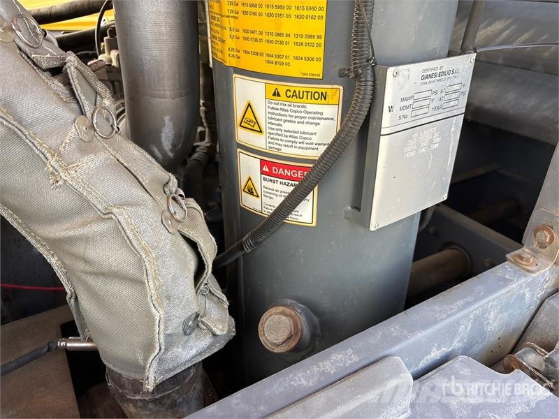 Atlas Copco XATS400 JD 400 cfm Mobile Air Compressor Kompresszorok