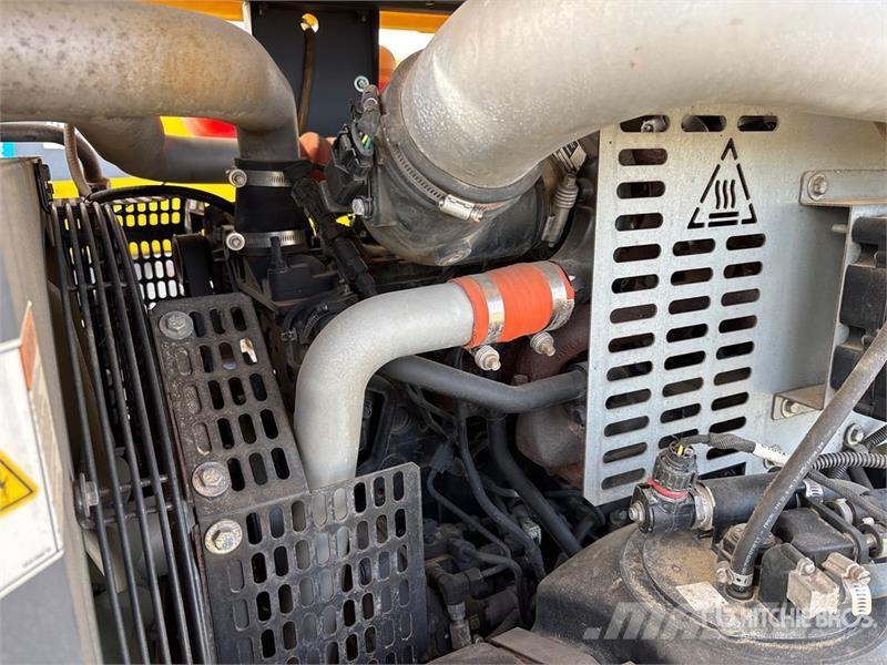 Atlas Copco XATS400 JD 400 cfm Mobile Air Compressor Kompressoren
