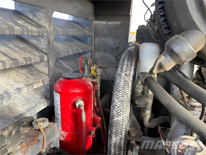 Atlas Copco XATS400 JD 400 cfm Mobile Air Compressor Kompresszorok