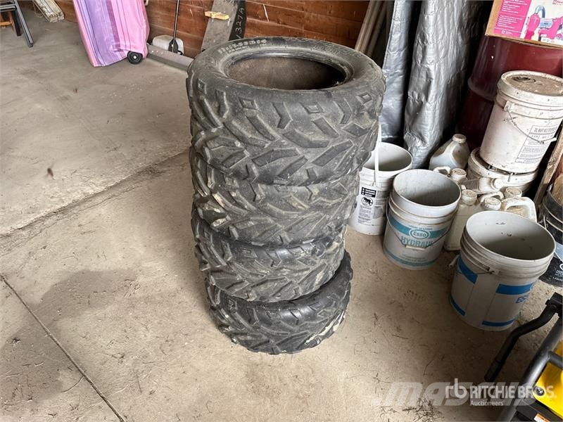 ATV Tires Kiti naudoti statybos komponentai