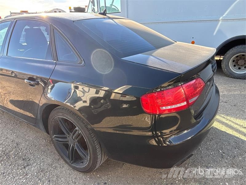 Audi A4 سيارات